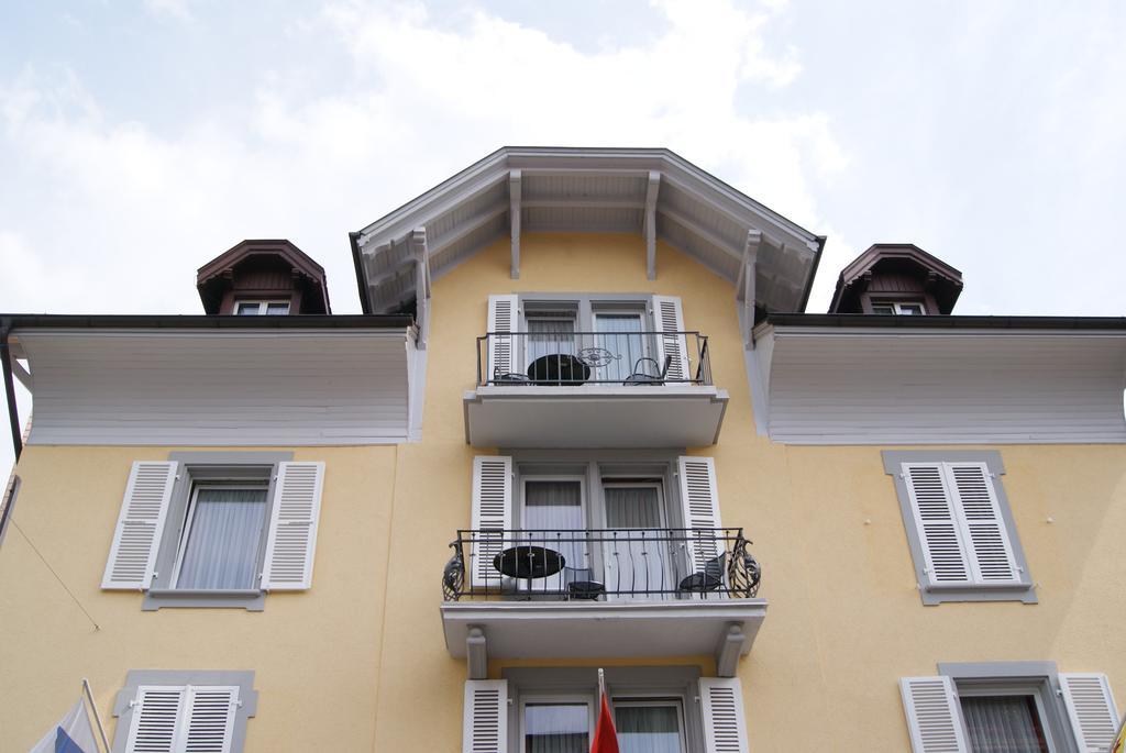 La Belle Vue Boutique Hotel & Cafe Spiez Exterior photo